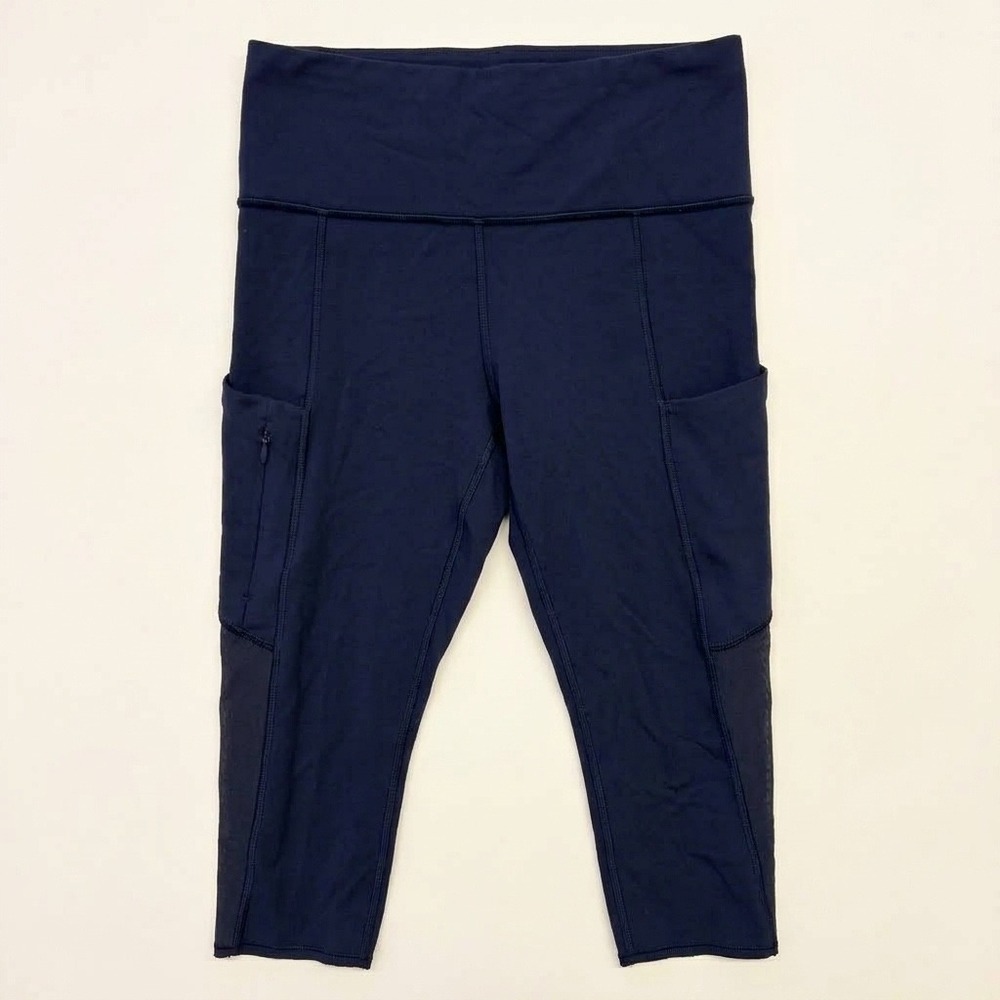 Athleta Contender Crop Sporty Mesh Athletic Leggings Mesh Pockets S Navy Blue